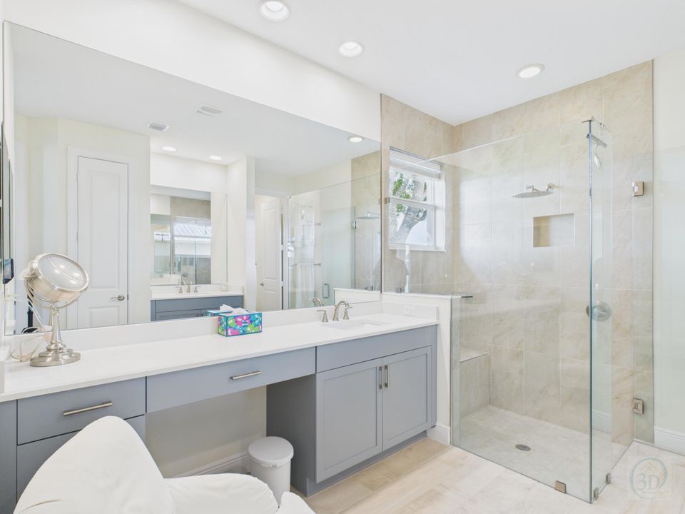 Activo con contrato: $725,000 (3 camas, 3 baños, 2518 Pies cuadrados)