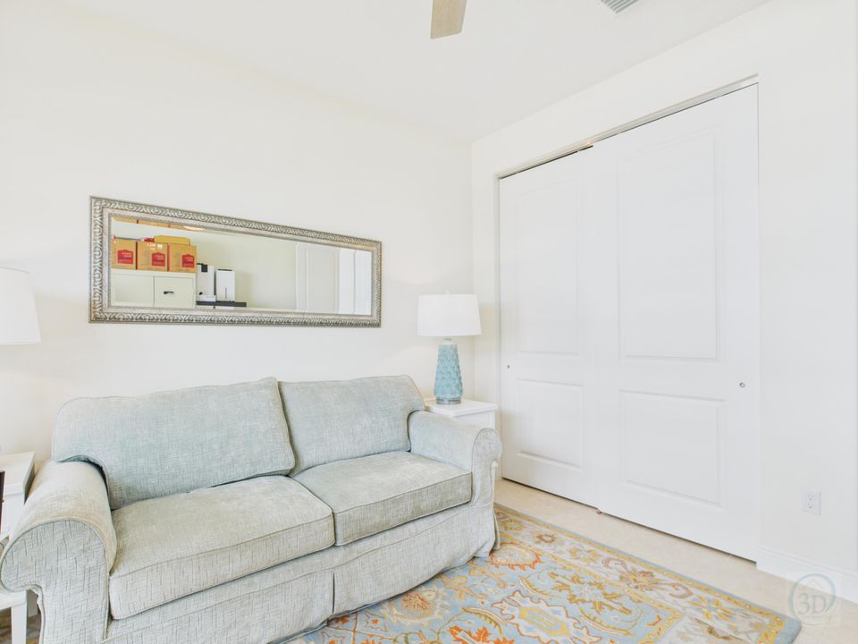 Activo con contrato: $725,000 (3 camas, 3 baños, 2518 Pies cuadrados)