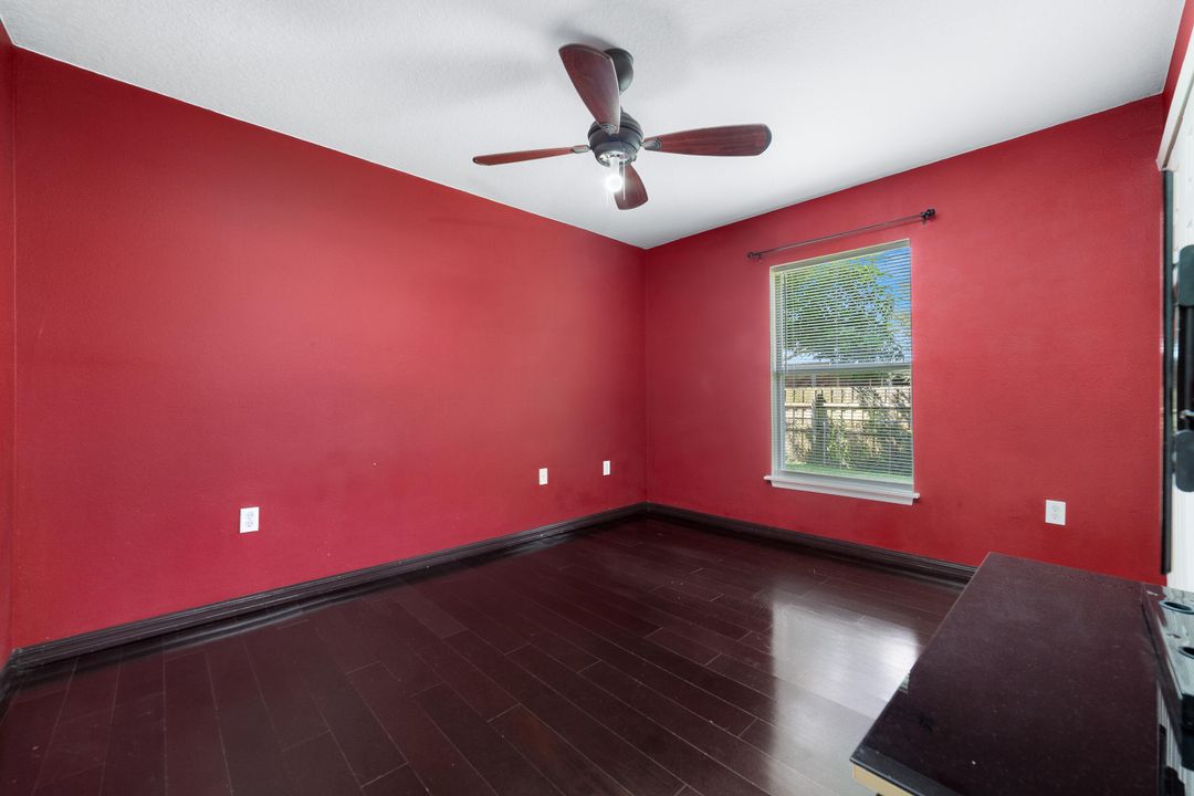 待售: $339,900 (3 贝兹, 2 浴室, 1555 平方英尺)