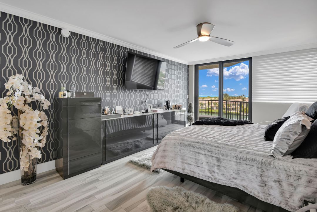 Active With Contract: $10,000 (3 beds, 2 baths, 1680 Square Feet)