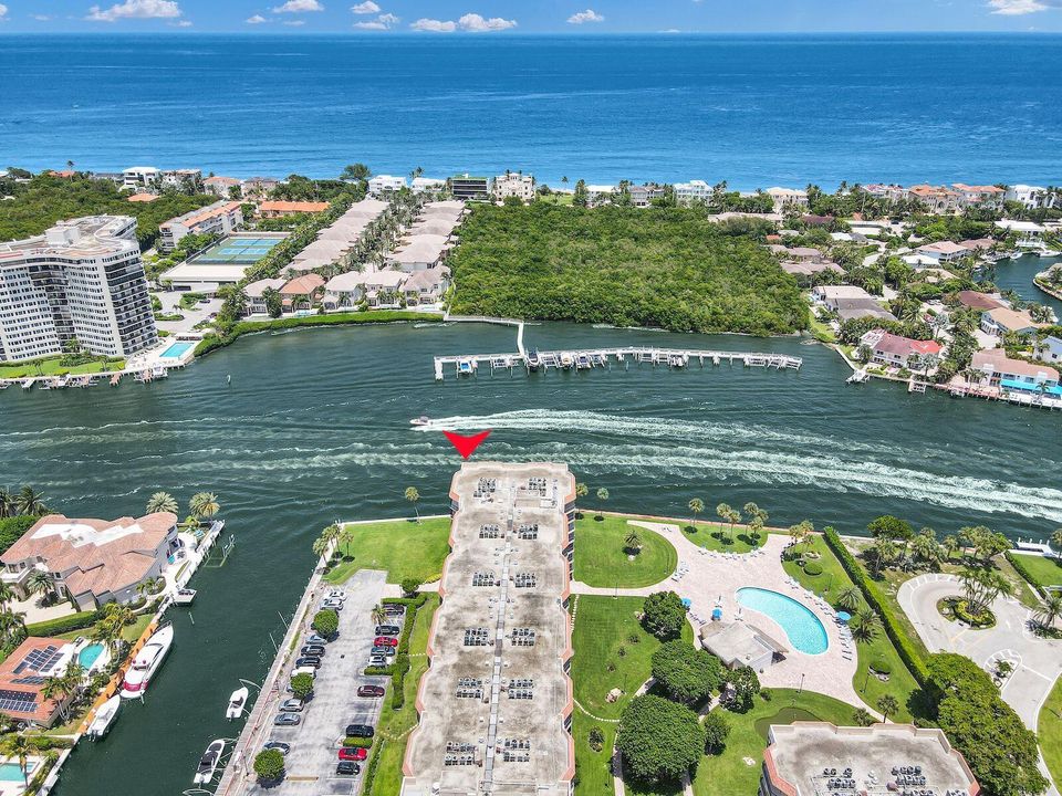 Active With Contract: $10,000 (3 beds, 2 baths, 1680 Square Feet)