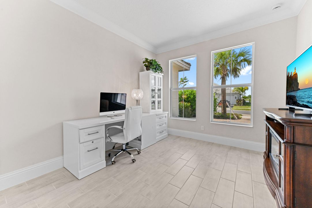 待售: $919,900 (5 贝兹, 3 浴室, 2844 平方英尺)