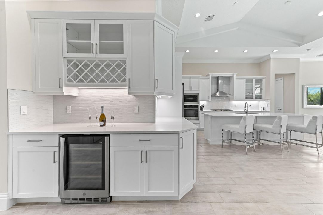 待售: $919,900 (5 贝兹, 3 浴室, 2844 平方英尺)