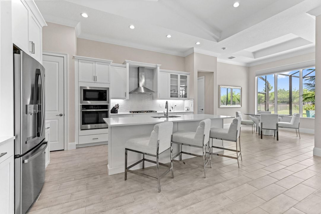 待售: $919,900 (5 贝兹, 3 浴室, 2844 平方英尺)