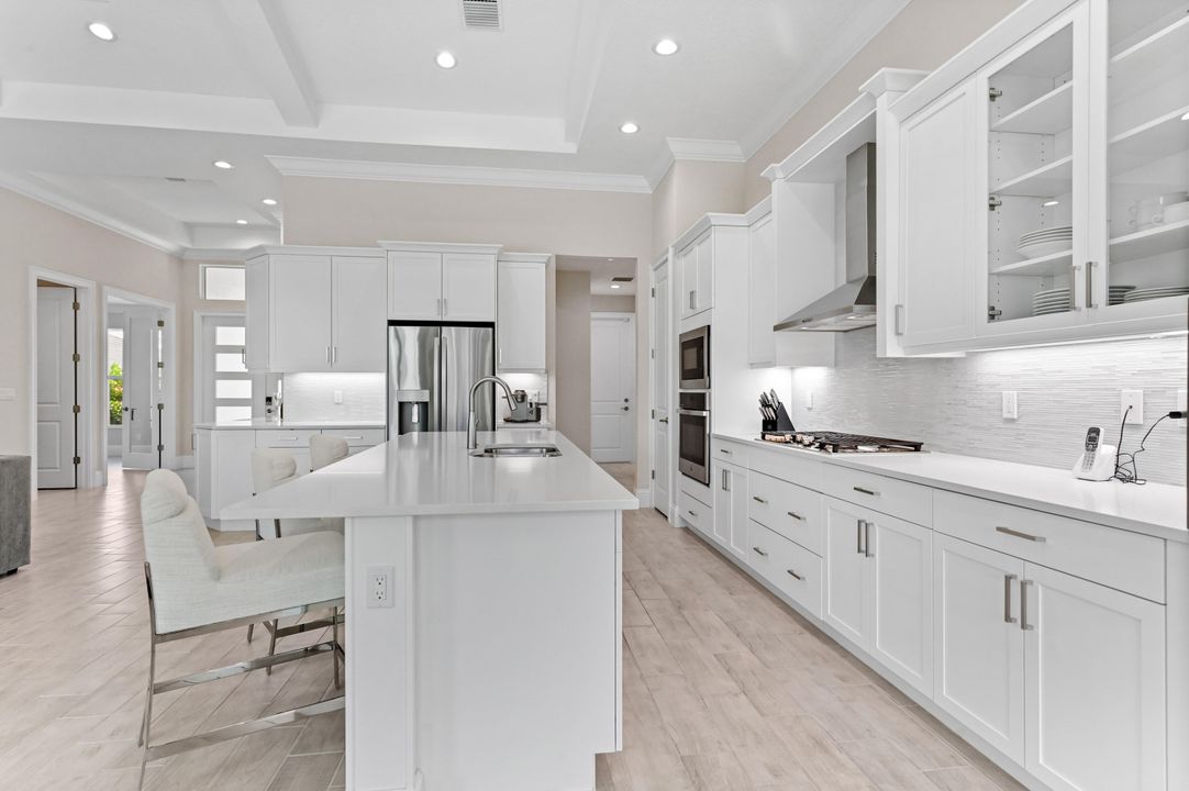 待售: $919,900 (5 贝兹, 3 浴室, 2844 平方英尺)