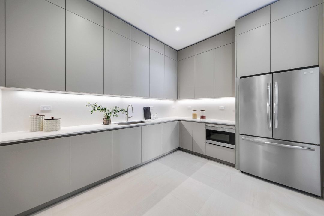 For Sale: $9,600,000 (5 beds, 6 baths, 7713 Square Feet)