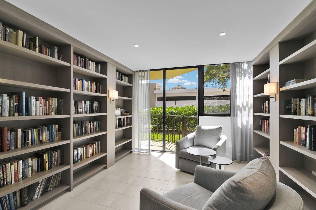 Active With Contract: $10,000 (3 beds, 2 baths, 1680 Square Feet)