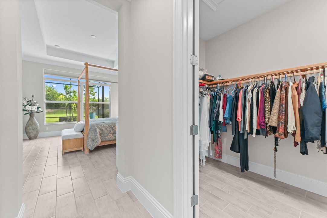 待售: $919,900 (5 贝兹, 3 浴室, 2844 平方英尺)