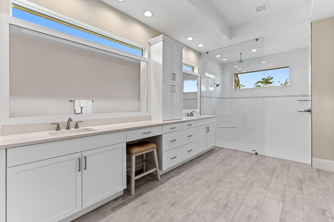 待售: $919,900 (5 贝兹, 3 浴室, 2844 平方英尺)