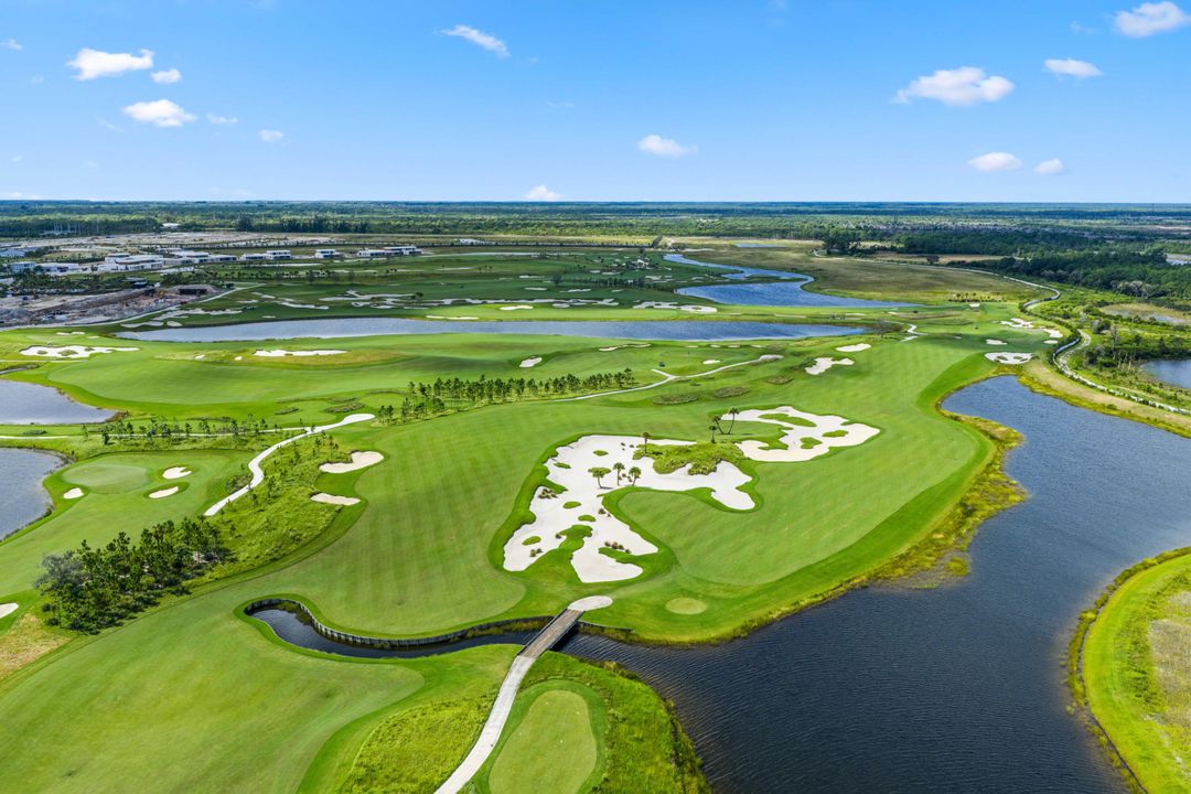 For Sale: $9,600,000 (5 beds, 6 baths, 7713 Square Feet)