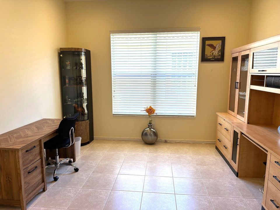 待售: $549,000 (3 贝兹, 2 浴室, 2099 平方英尺)