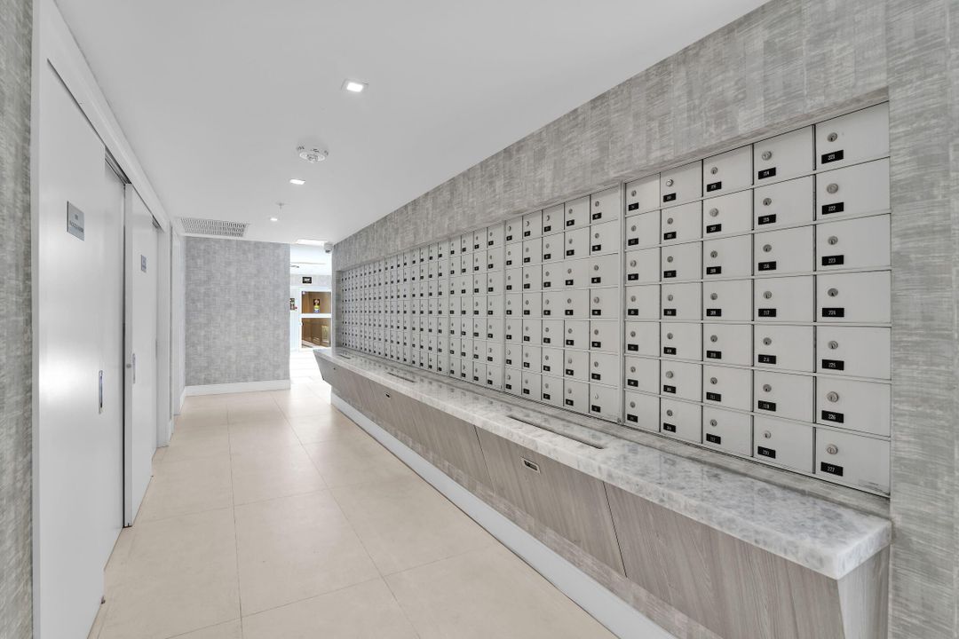 Active With Contract: $10,000 (3 beds, 2 baths, 1680 Square Feet)