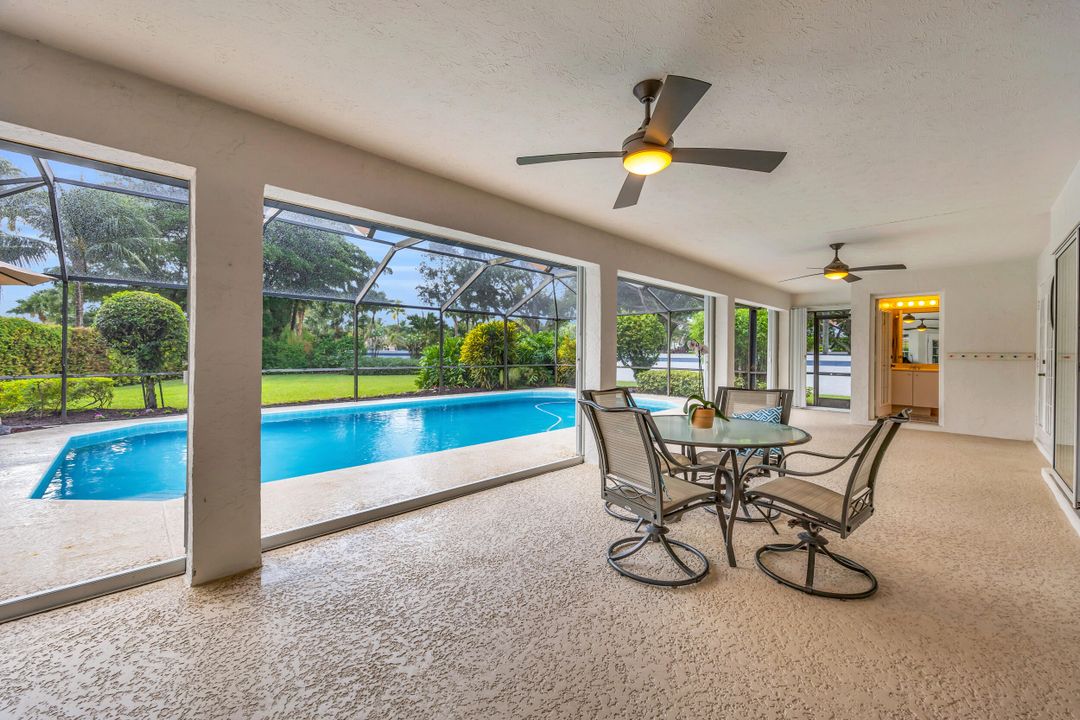 For Sale: $1,050,000 (3 beds, 2 baths, 1923 Square Feet)