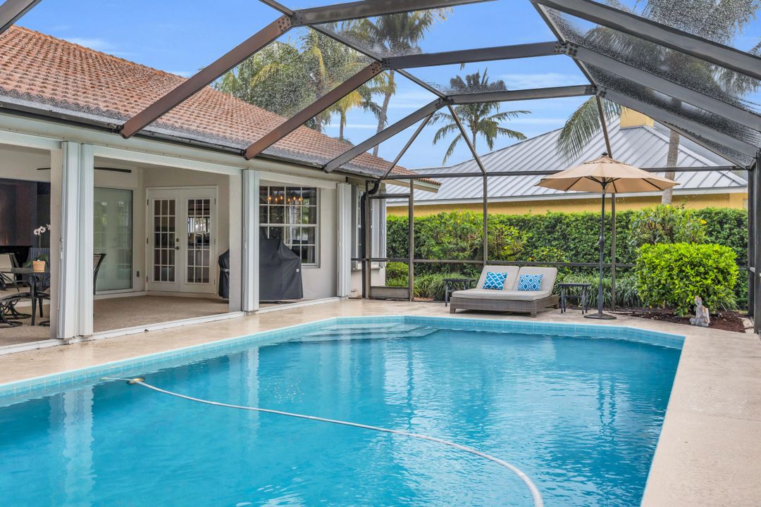 For Sale: $1,050,000 (3 beds, 2 baths, 1923 Square Feet)