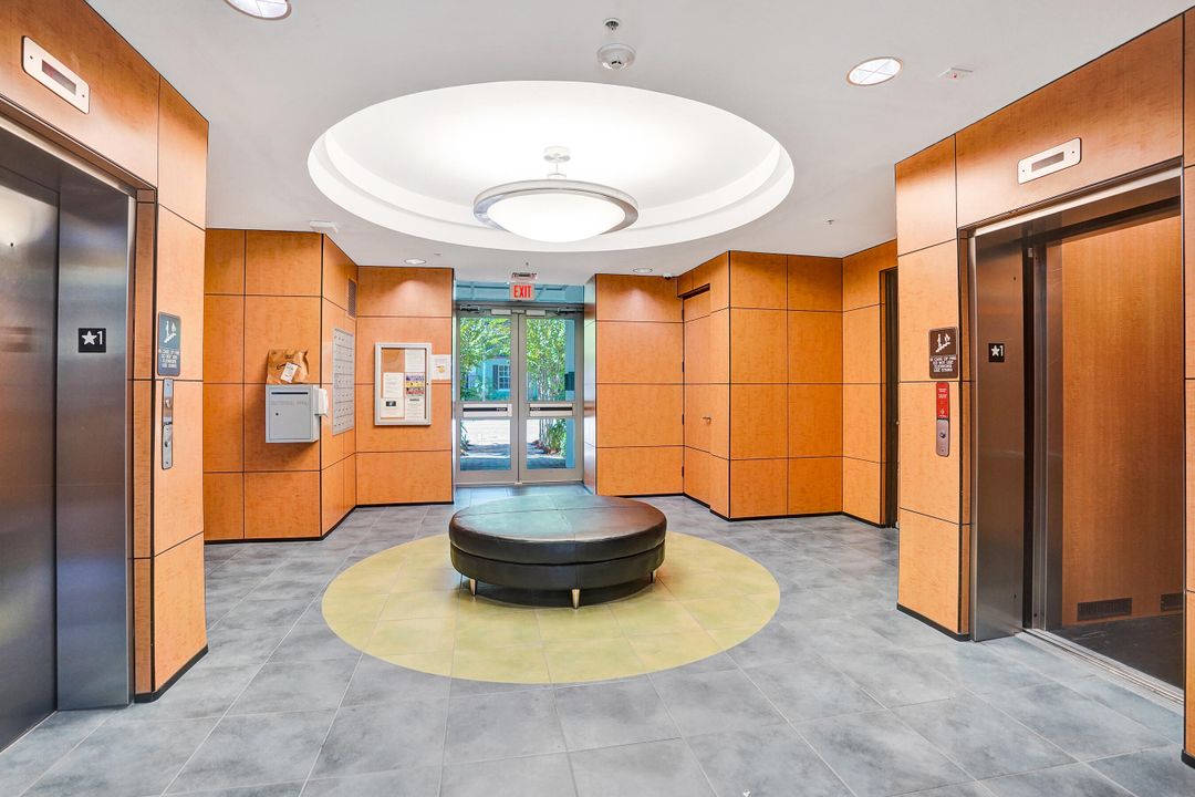 Под контрактом: $10,000 (2 спален, 2 ванн, 1587 Квадратных фут)