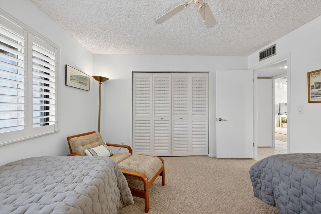 For Sale: $299,000 (2 beds, 2 baths, 1393 Square Feet)