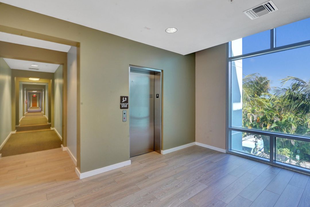 Под контрактом: $10,000 (2 спален, 2 ванн, 1587 Квадратных фут)