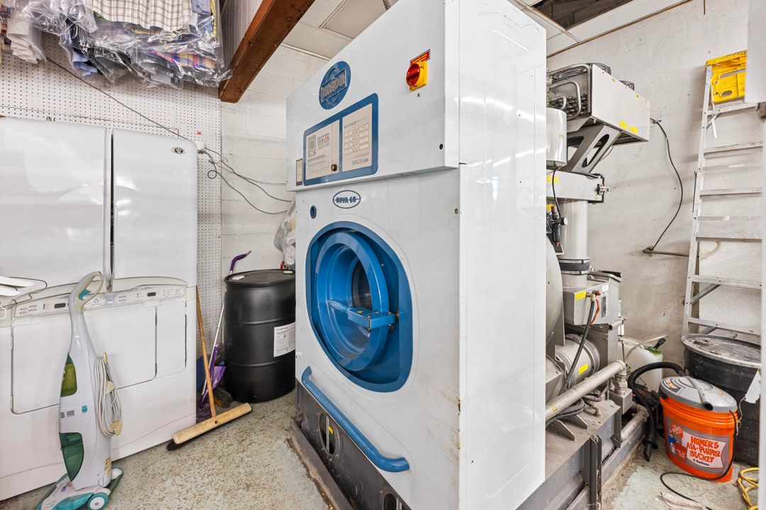 На продажу: $1,400,000 (0 спален, 0 ванн, 3880 Квадратных фут)