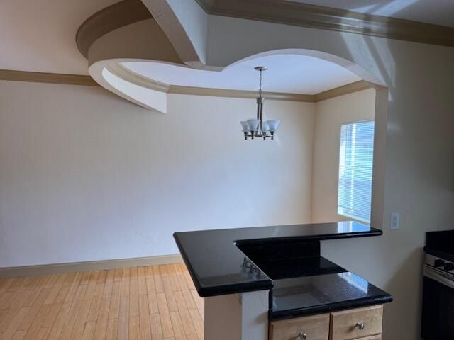 For Sale: $309,900 (2 beds, 2 baths, 790 Square Feet)