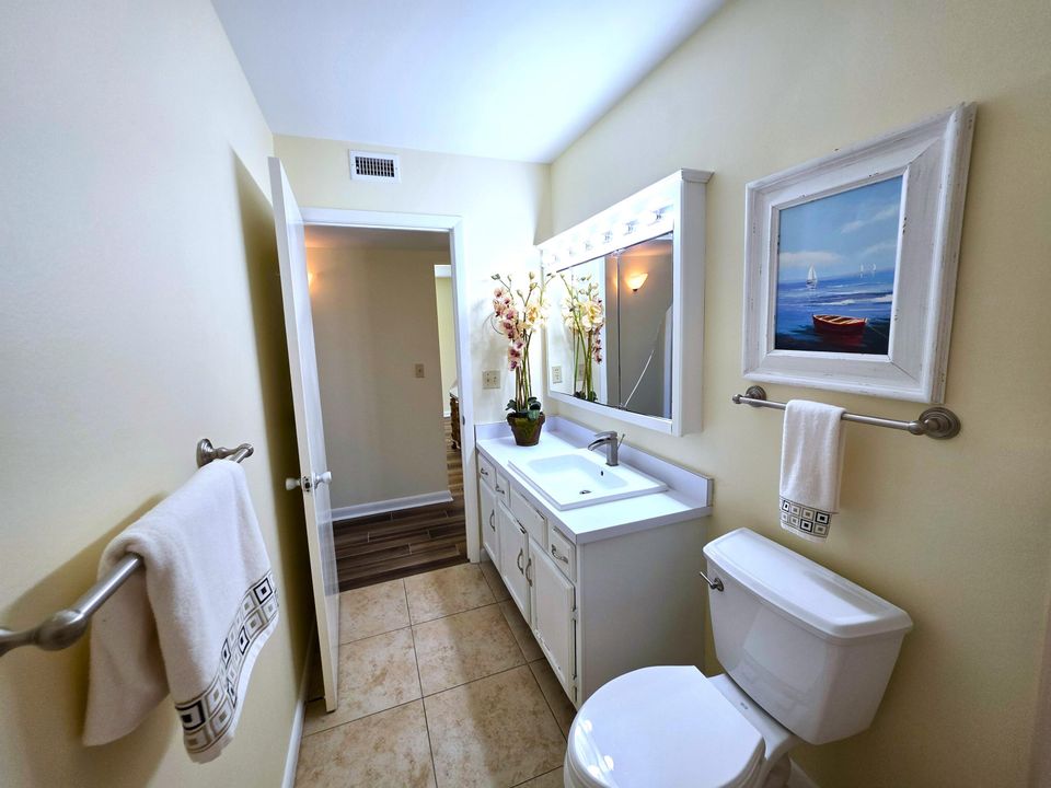 出租: $1,550 (2 贝兹, 2 浴室, 1000 平方英尺)