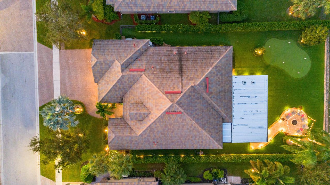 For Sale: $1,549,000 (3 beds, 3 baths, 2561 Square Feet)