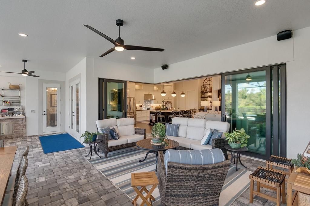 На продажу: $1,085,000 (3 спален, 3 ванн, 2624 Квадратных фут)