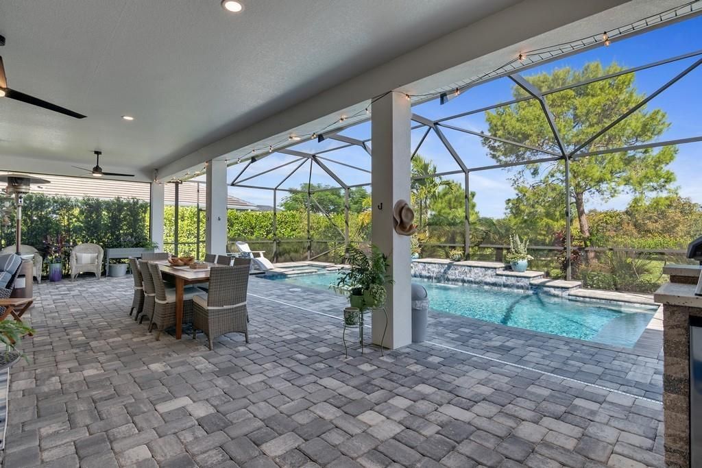 На продажу: $1,085,000 (3 спален, 3 ванн, 2624 Квадратных фут)