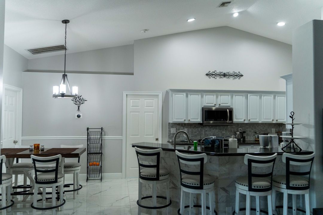 For Sale: $1,395,000 (4 beds, 3 baths, 2078 Square Feet)