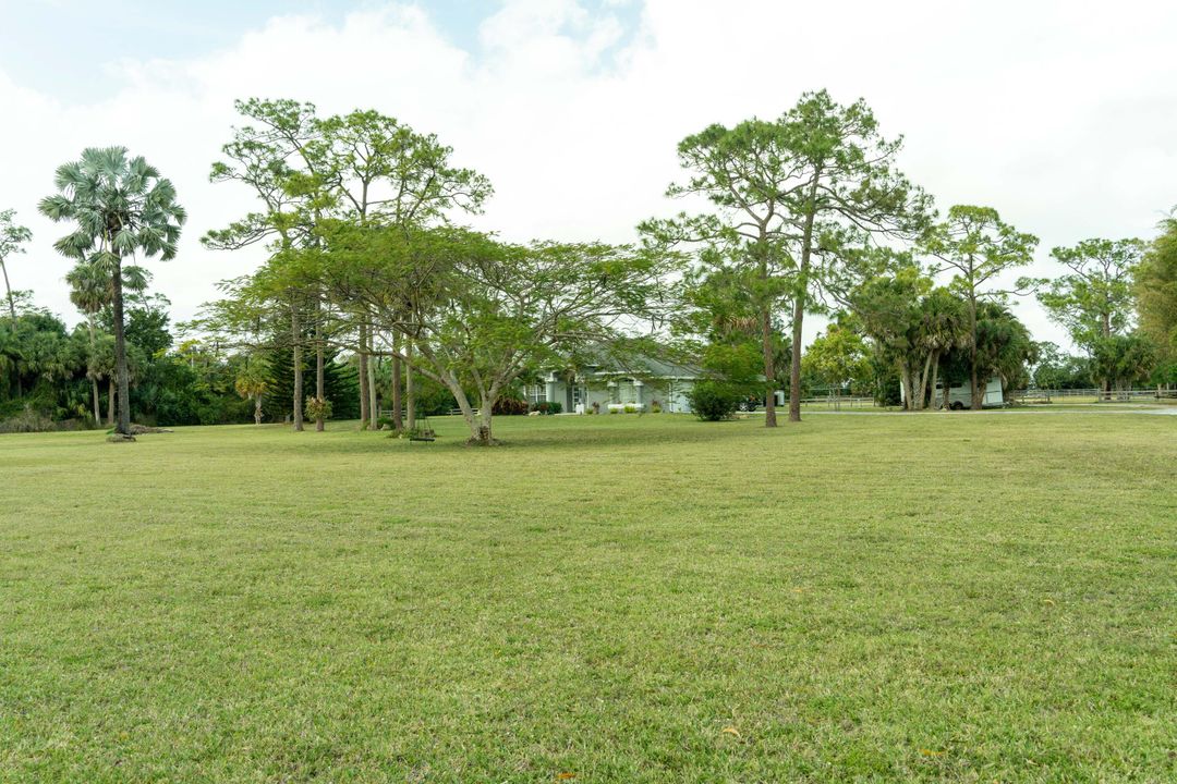 For Sale: $1,395,000 (4 beds, 3 baths, 2078 Square Feet)