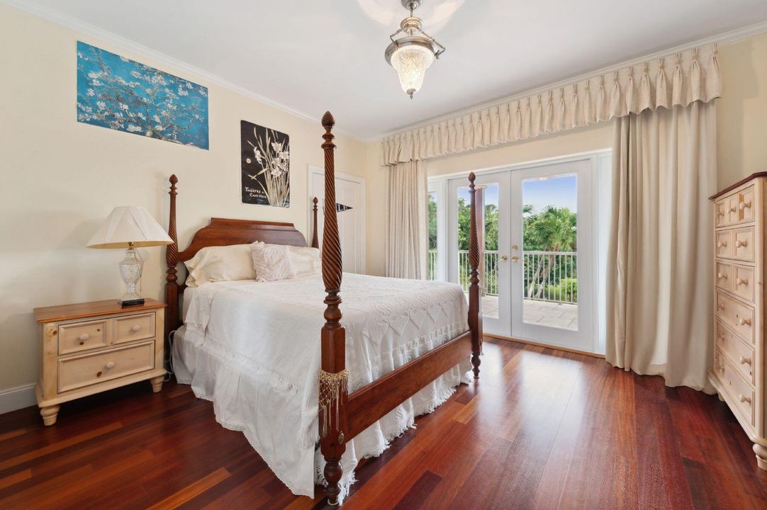 En Venta: $5,850,000 (5 camas, 4 baños, 5125 Pies cuadrados)