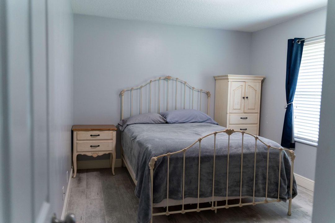 For Sale: $1,395,000 (4 beds, 3 baths, 2078 Square Feet)