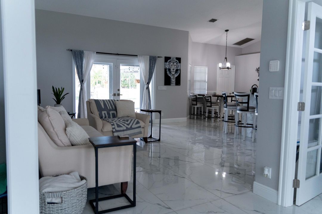 For Sale: $1,395,000 (4 beds, 3 baths, 2078 Square Feet)