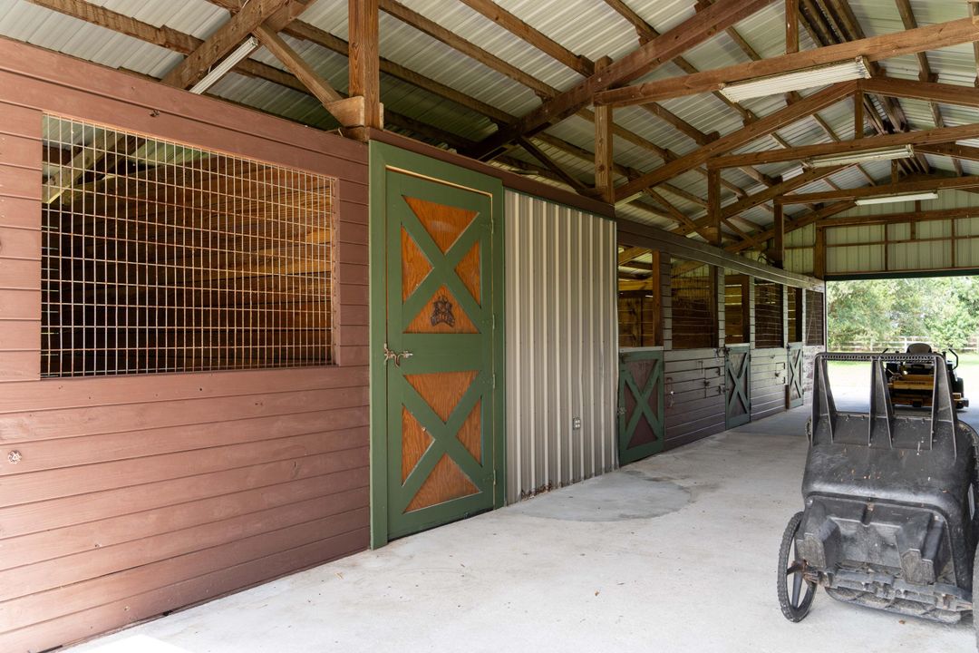 For Sale: $1,395,000 (4 beds, 3 baths, 2078 Square Feet)