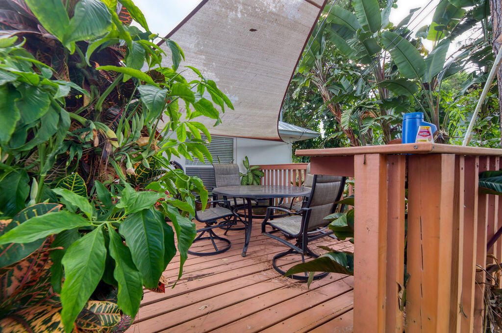 For Sale: $465,000 (3 beds, 2 baths, 2044 Square Feet)