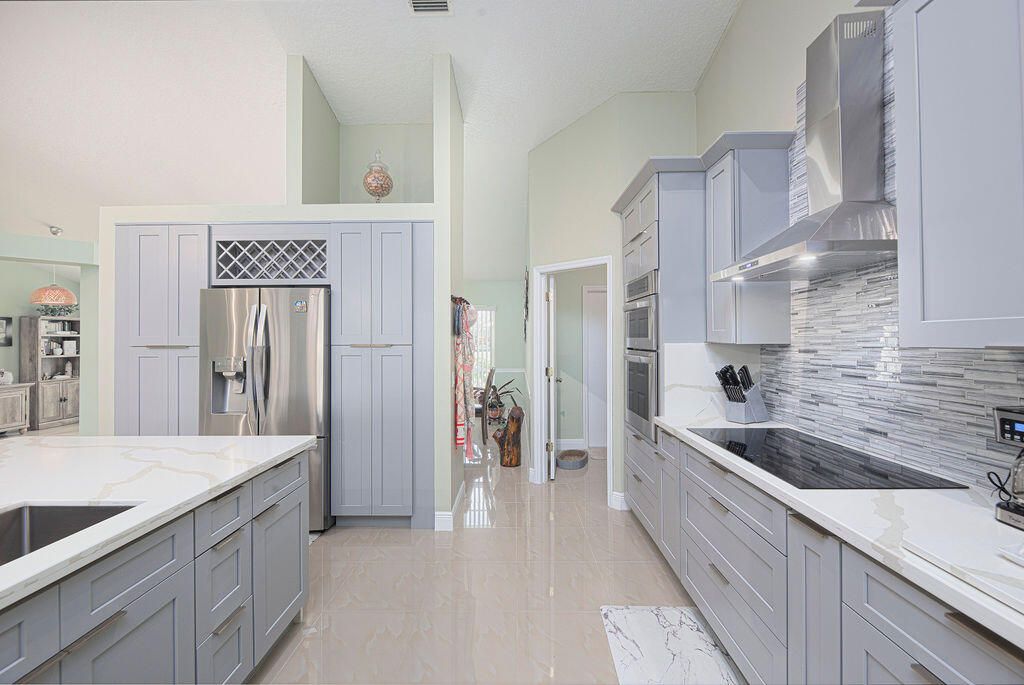 For Sale: $465,000 (3 beds, 2 baths, 2044 Square Feet)