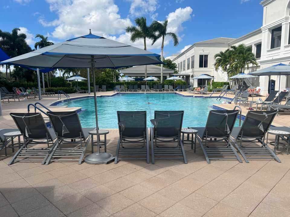 For Sale: $379,000 (3 beds, 2 baths, 2090 Square Feet)