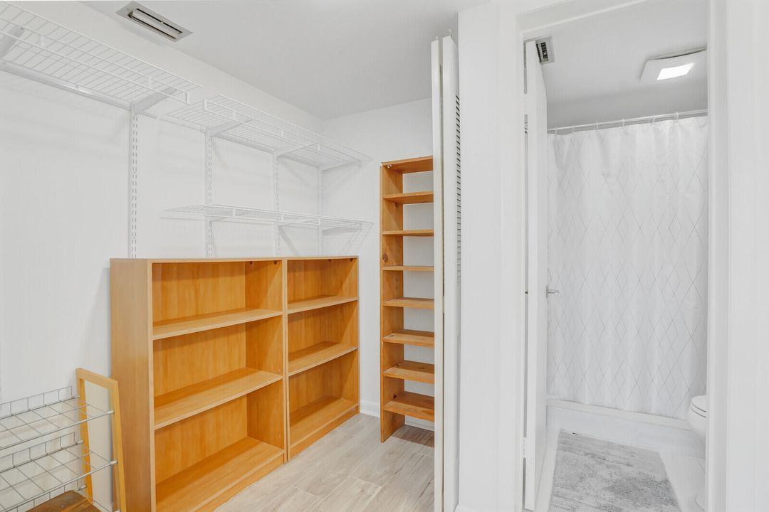 En Venta: $250,000 (2 camas, 2 baños, 1093 Pies cuadrados)