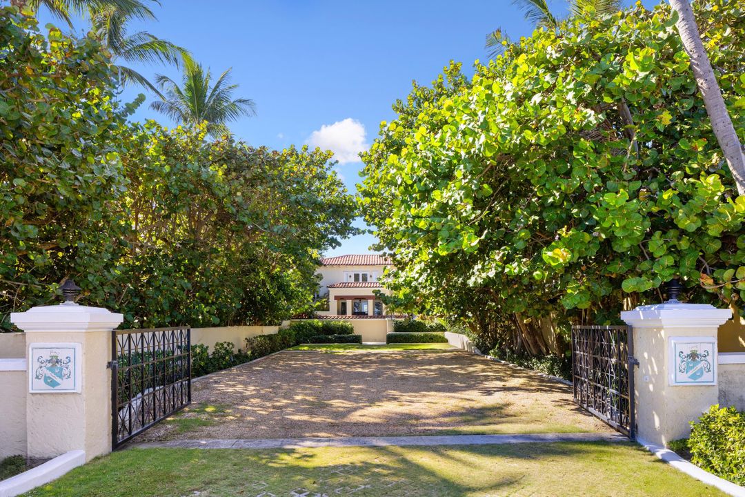 For Sale: $28,000,000 (3 beds, 3 baths, 3444 Square Feet)