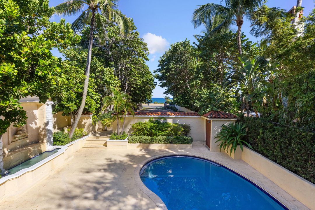 For Sale: $28,000,000 (3 beds, 3 baths, 3444 Square Feet)