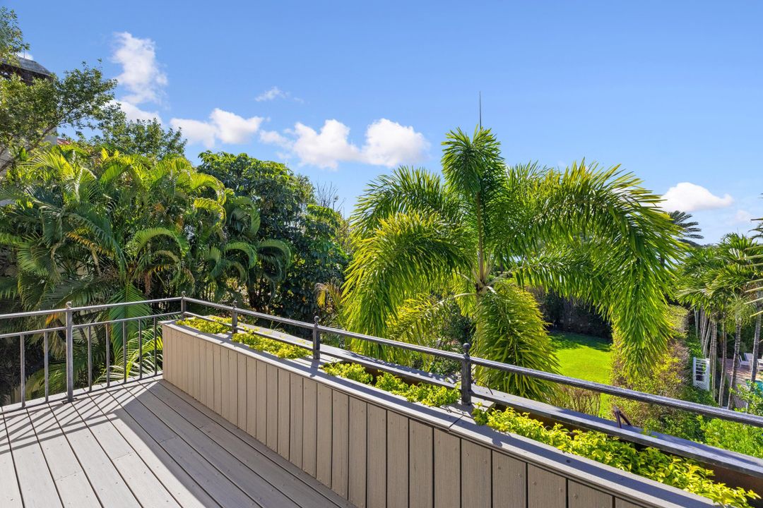 For Sale: $28,000,000 (3 beds, 3 baths, 3444 Square Feet)