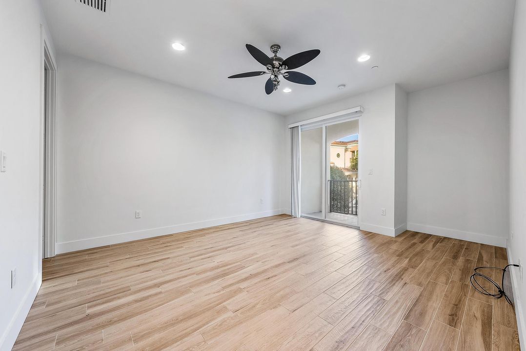 For Rent: $4,700 (3 beds, 2 baths, 1696 Square Feet)