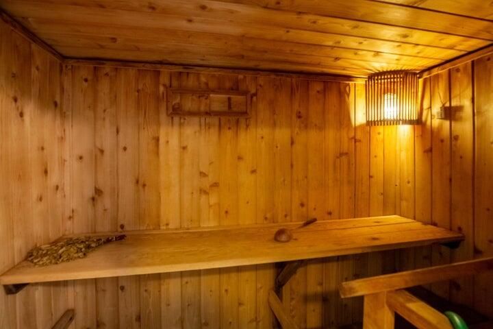 出租: $5,000 (2 贝兹, 2 浴室, 1645 平方英尺)