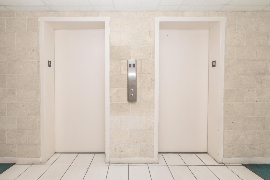 待售: $310,000 (2 贝兹, 2 浴室, 1496 平方英尺)