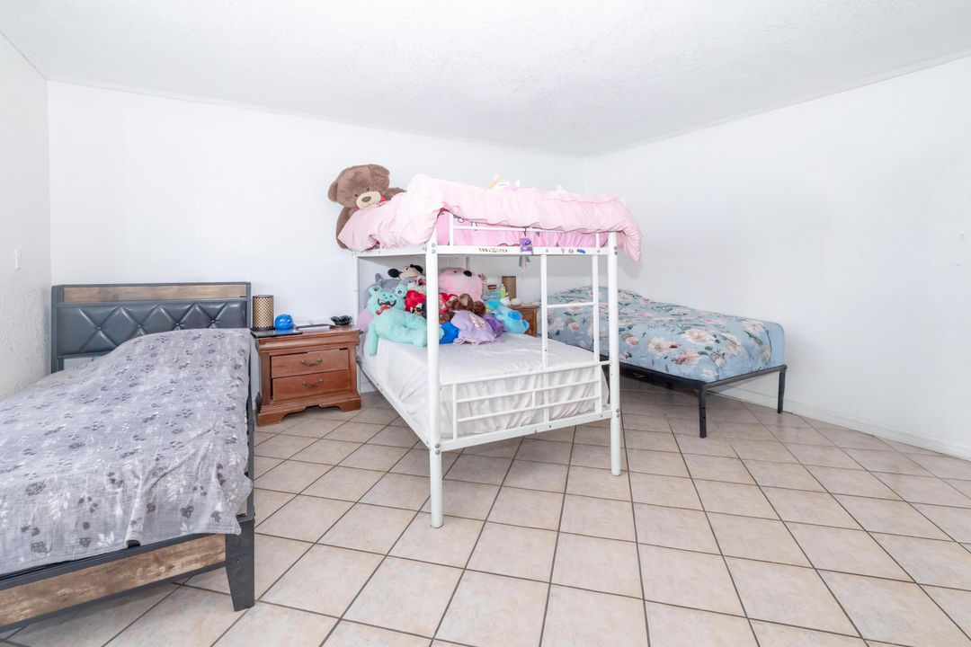 待售: $310,000 (2 贝兹, 2 浴室, 1496 平方英尺)