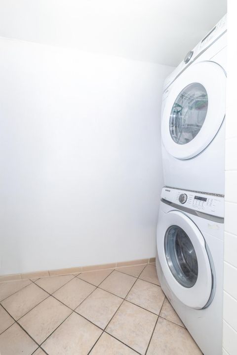 待售: $310,000 (2 贝兹, 2 浴室, 1496 平方英尺)