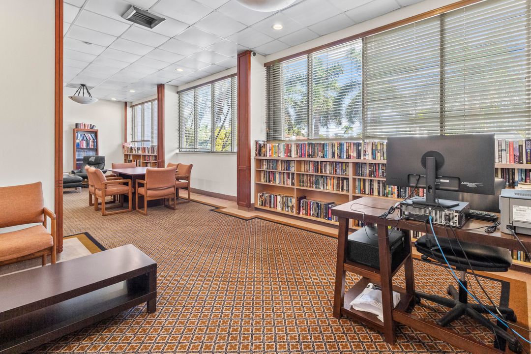 出租: $2,300 (1 贝兹, 1 浴室, 1066 平方英尺)