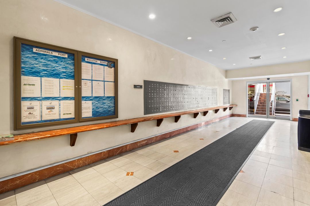 出租: $2,300 (1 贝兹, 1 浴室, 1066 平方英尺)