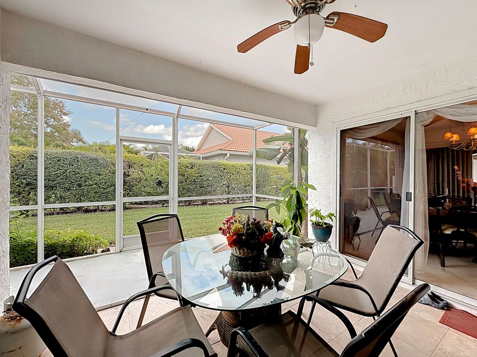 Под контрактом: $399,000 (3 спален, 2 ванн, 1436 Квадратных фут)