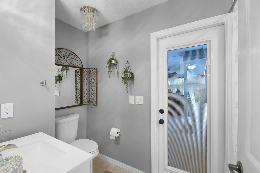 Active With Contract: $549,900 (3 beds, 2 baths, 1947 Square Feet)