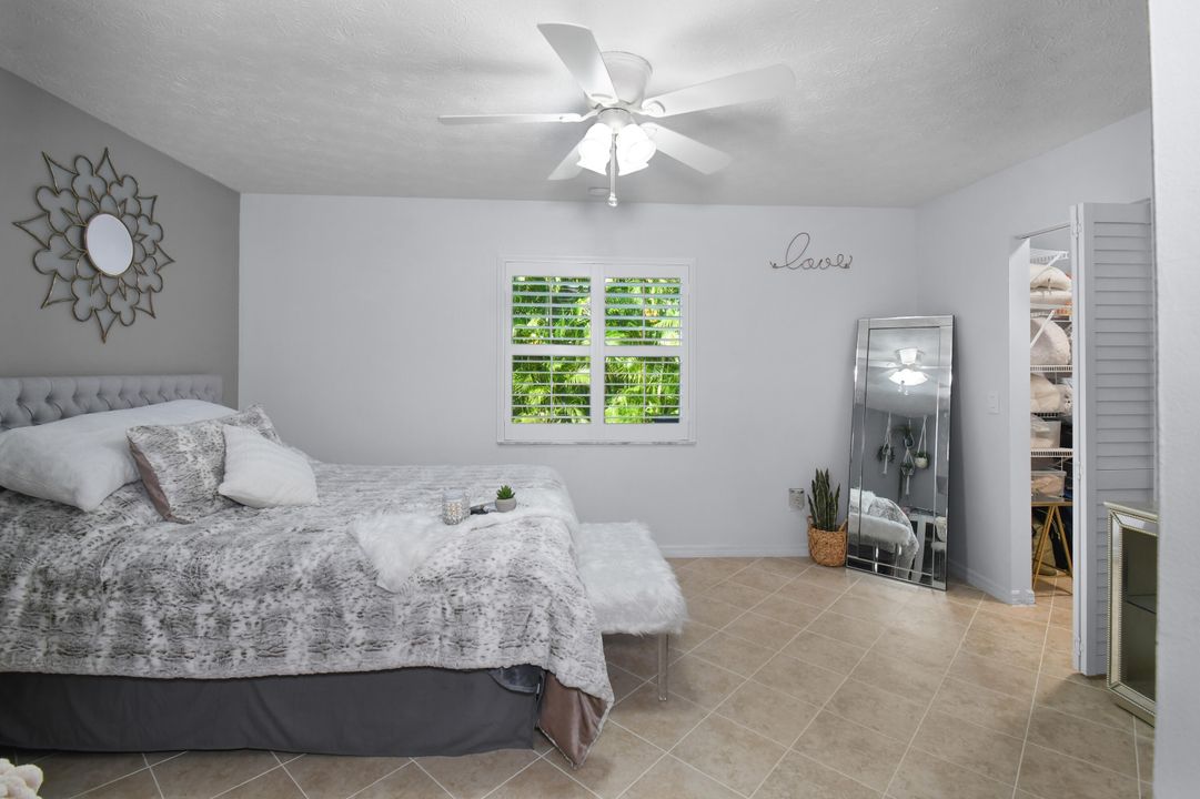 Active With Contract: $549,900 (3 beds, 2 baths, 1947 Square Feet)